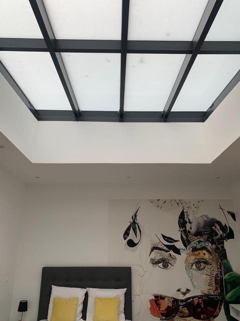 Cosy And Modern In Heart Of Xvii Area Appartement